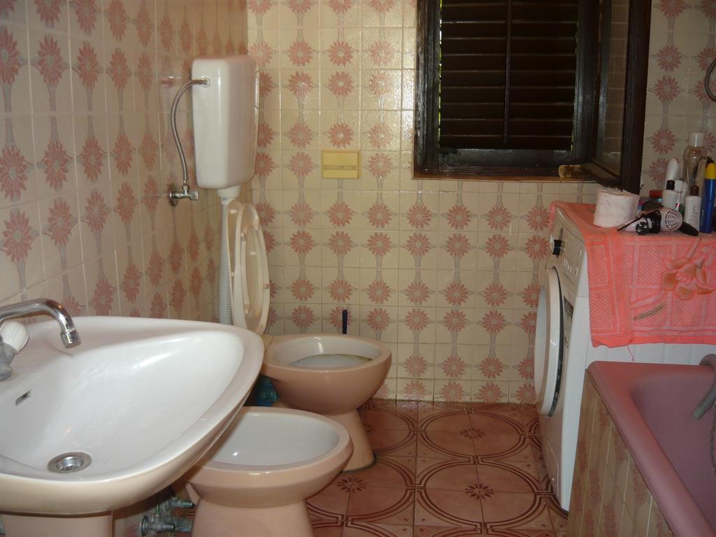 Rooms Banicevic Risan Bagian luar foto