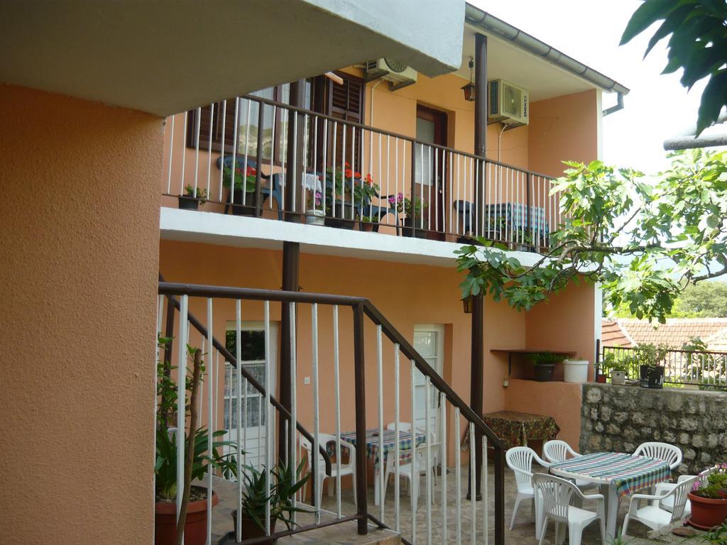 Rooms Banicevic Risan Bagian luar foto