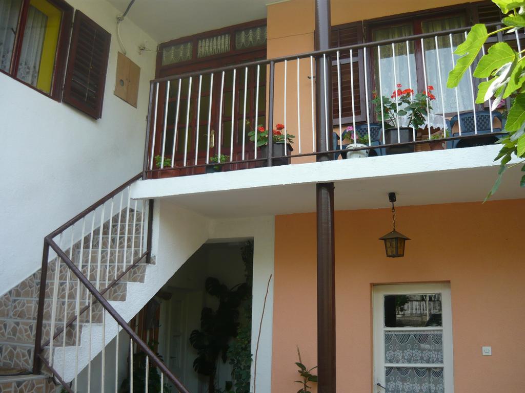 Rooms Banicevic Risan Bagian luar foto